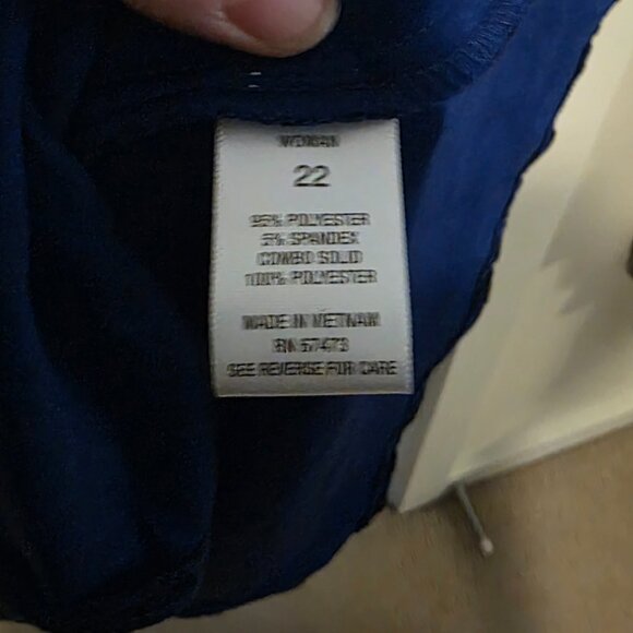 Royal Blue and Black Demask Dress with Pockets, size 22. - Picture 4 of 9